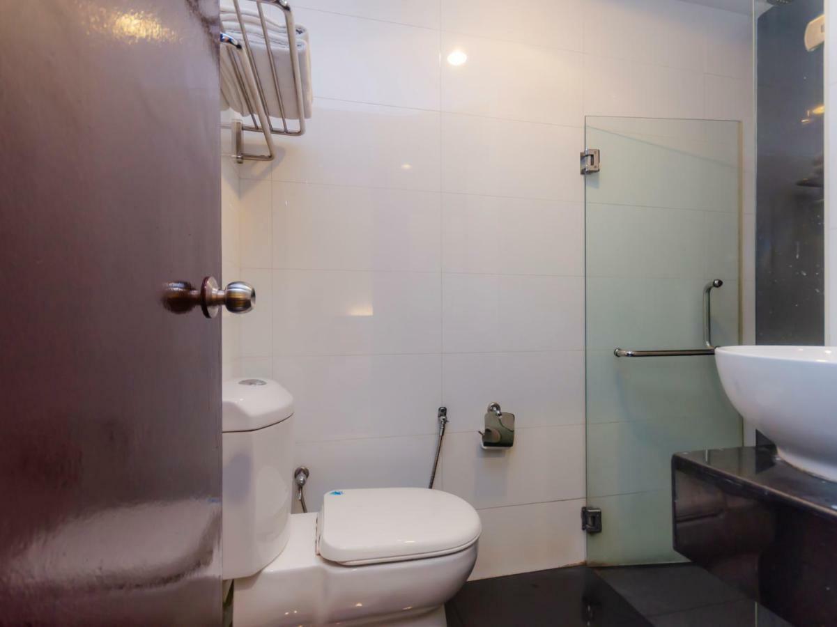 Wf Hotel Johor Bahru Exterior foto